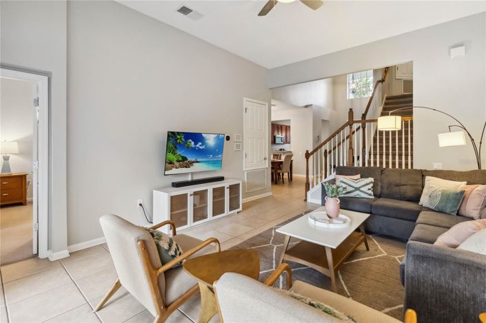 Image No.5-5 Bed House for sale