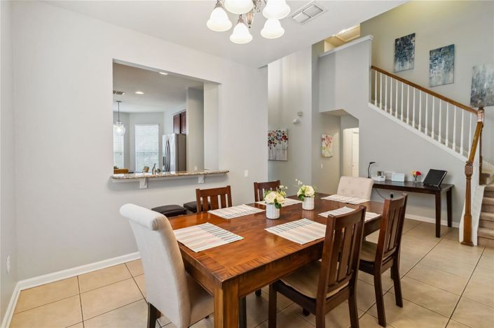 Image No.8-5 Bed House for sale