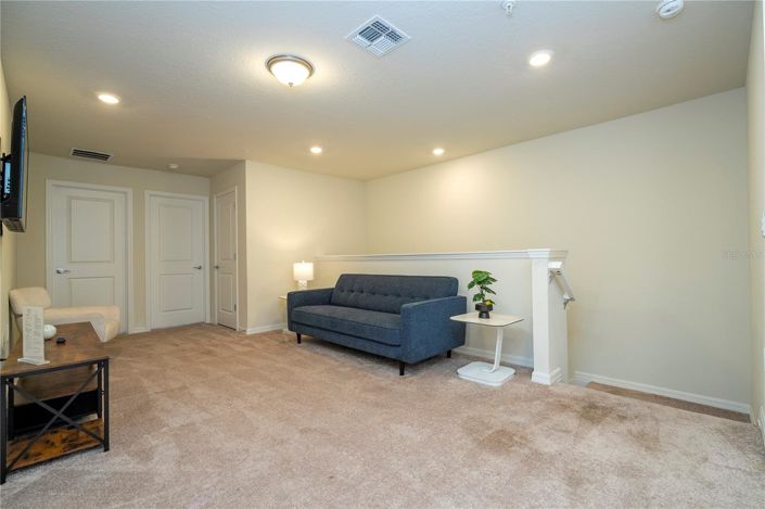 Image No.43-5 Bed Townhouse for sale