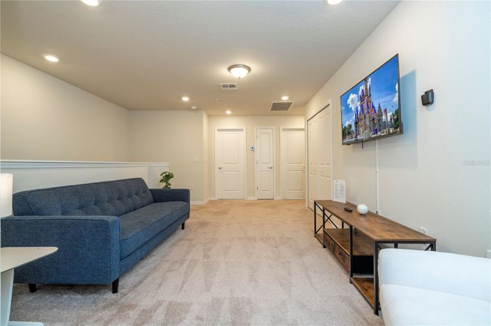 Image No.44-5 Bed Townhouse for sale