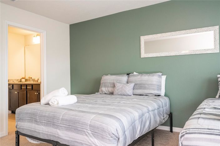 Image No.47-5 Bed Townhouse for sale