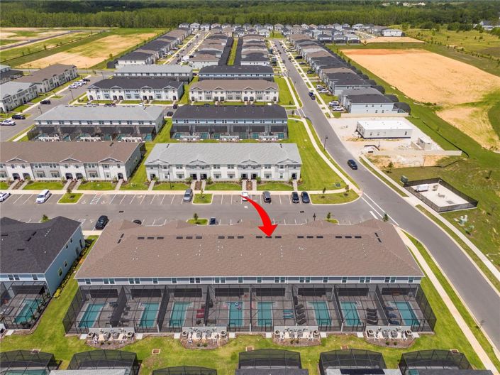 Image No.80-5 Bed Townhouse for sale