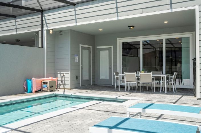 Image No.86-5 Bed Townhouse for sale