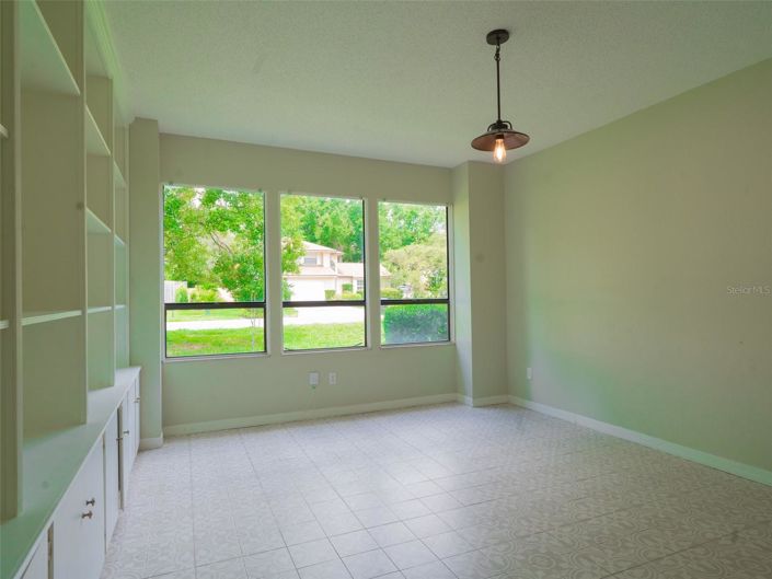 Image No.14-4 Bed House for sale