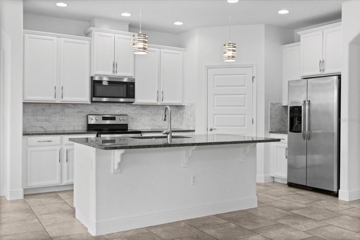 Image No.7-4 Bed House for sale