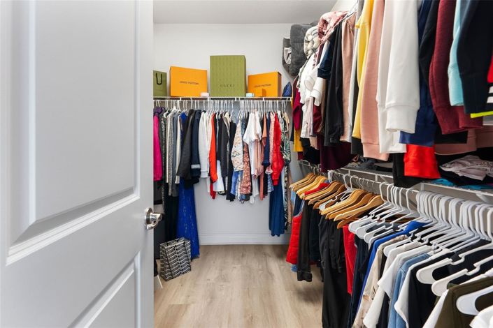 Image No.23-4 Bed House for sale