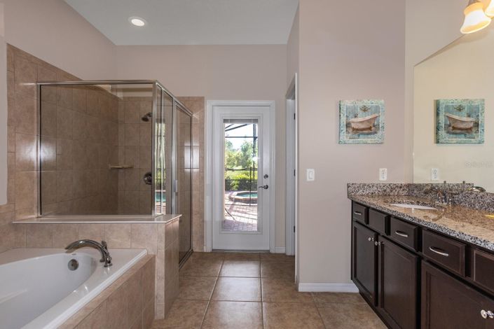 Image No.17-9 Bed House for sale