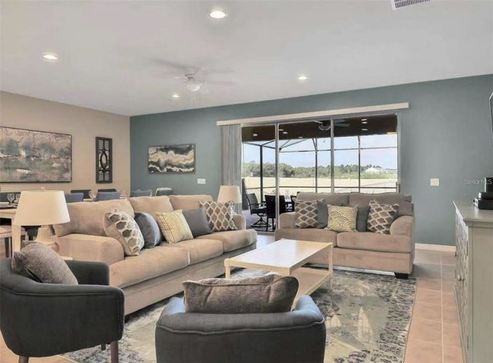 Image No.5-9 Bed House for sale