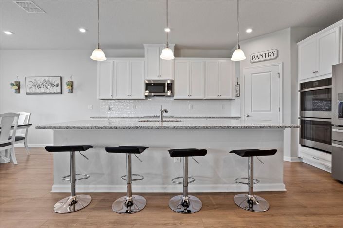 Image No.10-5 Bed House for sale