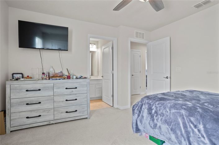 Image No.41-5 Bed House for sale