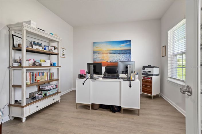 Image No.7-5 Bed House for sale