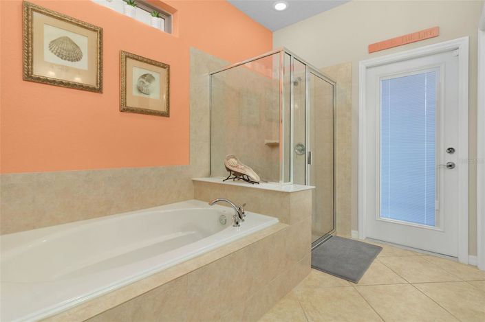 Image No.11-7 Bed House for sale