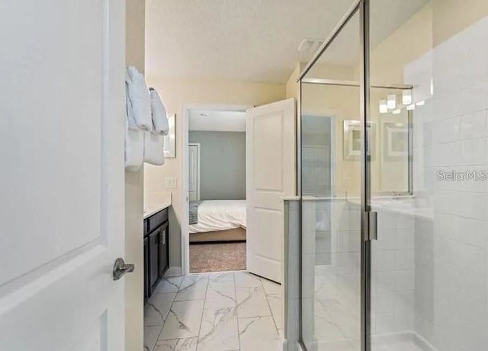 Image No.13-8 Bed House for sale