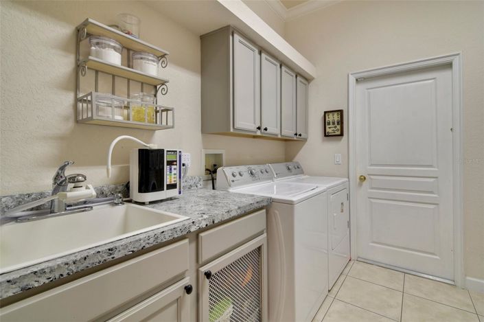 Image No.18-4 Bed House for sale