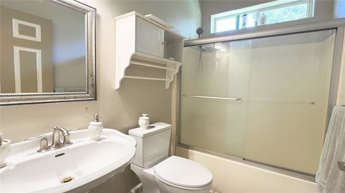 Image No.10-4 Bed House for sale