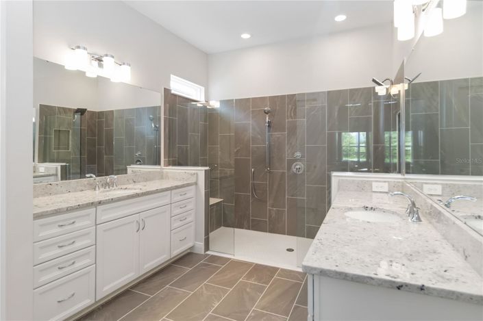 Image No.16-3 Bed House for sale