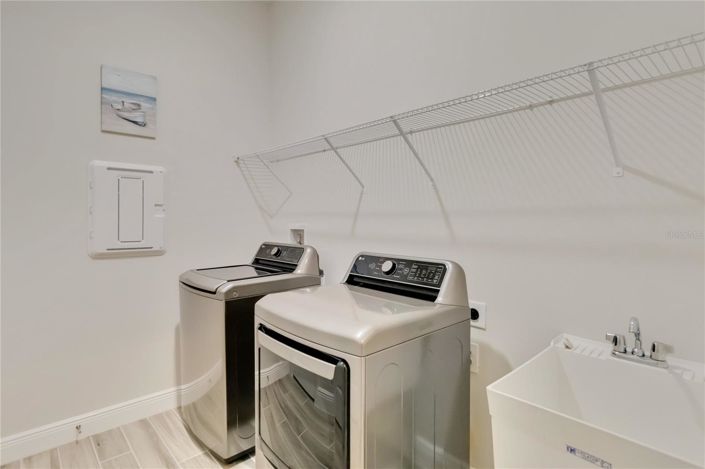 Image No.24-3 Bed House for sale