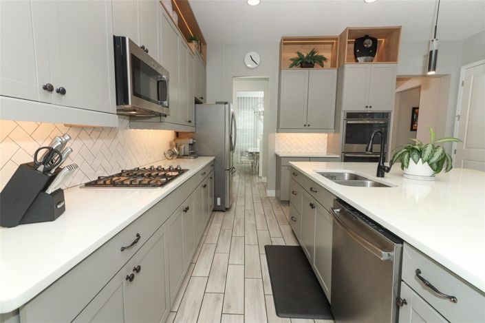 Image No.14-4 Bed House for sale