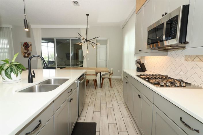 Image No.17-4 Bed House for sale