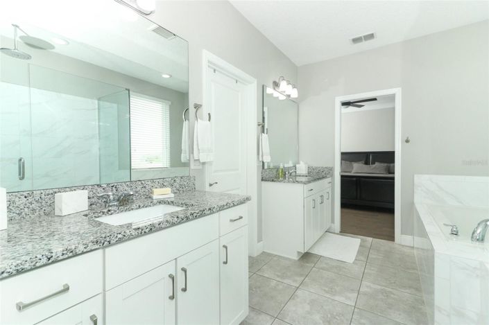 Image No.40-4 Bed House for sale