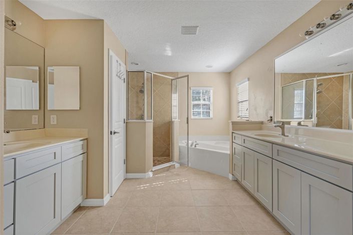 Image No.21-4 Bed House for sale