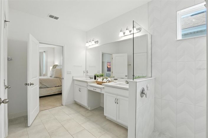 Image No.19-4 Bed House for sale