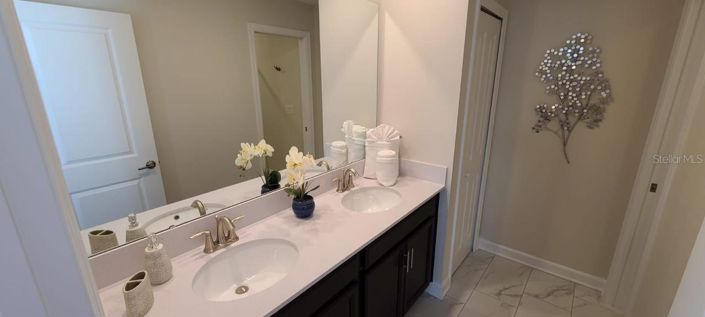 Image No.29-7 Bed House for sale