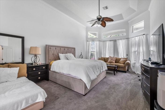 Image No.19-4 Bed House for sale