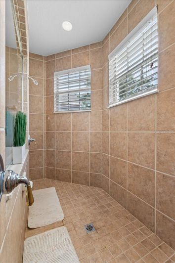 Image No.23-4 Bed House for sale