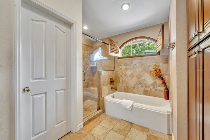 Image No.21-4 Bed House for sale