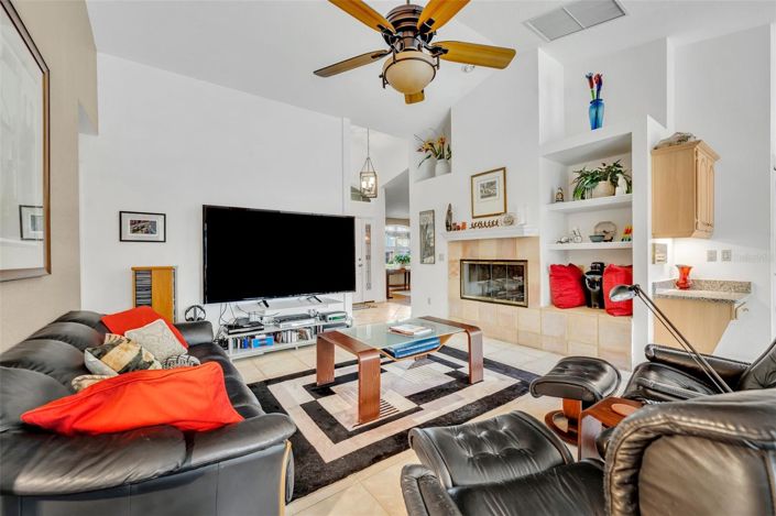 Image No.7-4 Bed House for sale