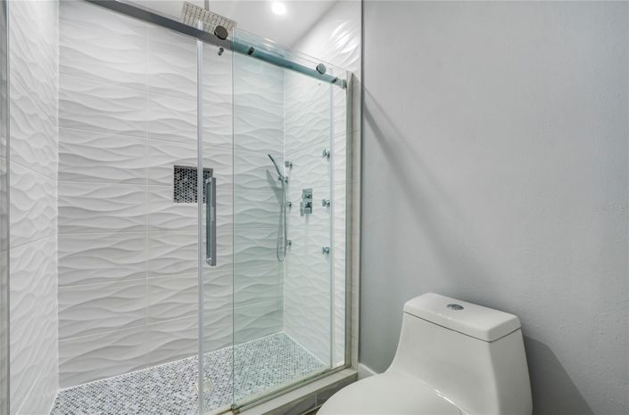 Image No.16-4 Bed House for sale