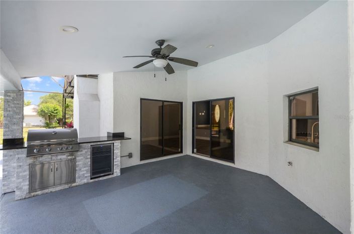 Image No.26-4 Bed House for sale