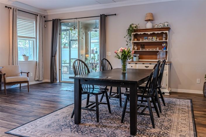 Image No.18-4 Bed House for sale