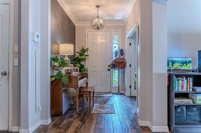 Image No.3-4 Bed House for sale