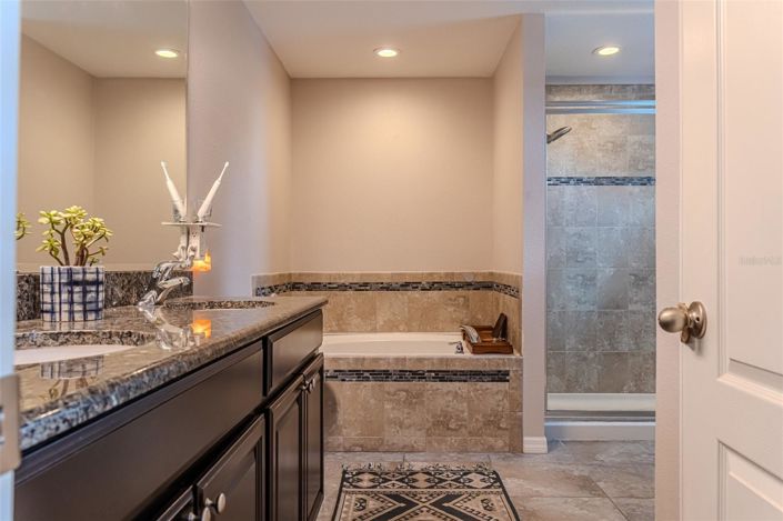 Image No.33-4 Bed House for sale