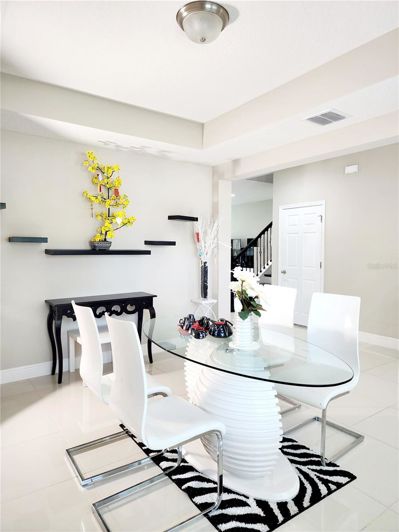 Image No.18-5 Bed House for sale