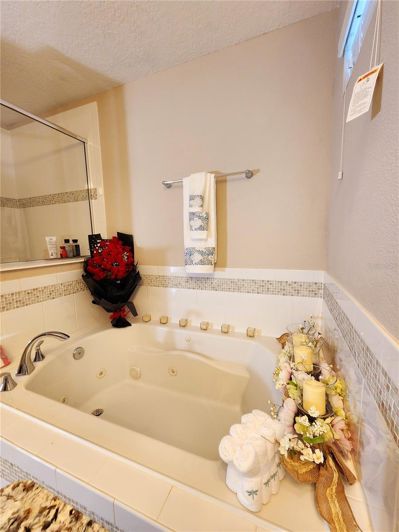 Image No.78-5 Bed House for sale