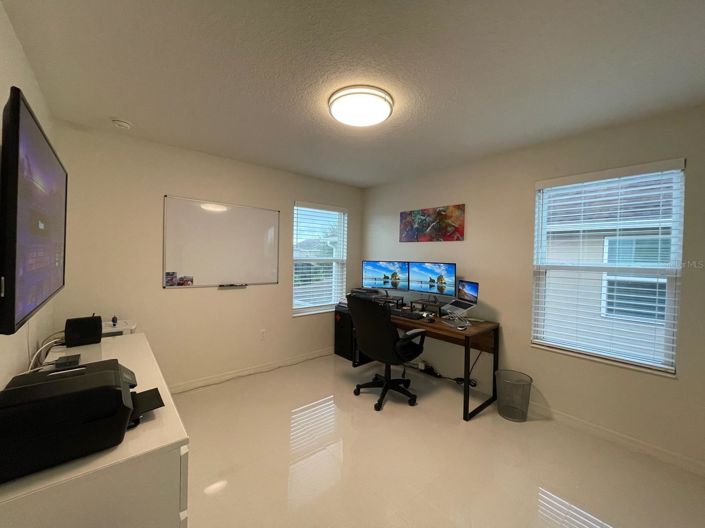 Image No.17-4 Bed House for sale