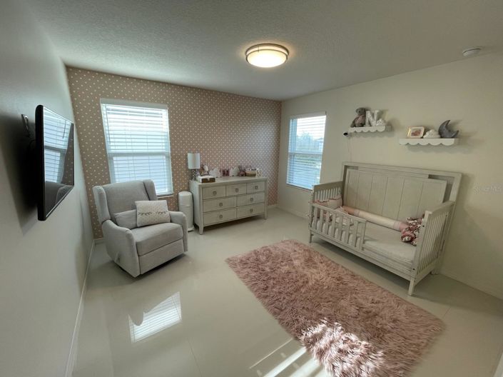 Image No.20-4 Bed House for sale