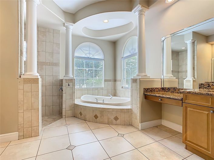 Image No.28-4 Bed House for sale