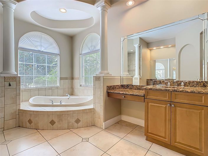 Image No.29-4 Bed House for sale