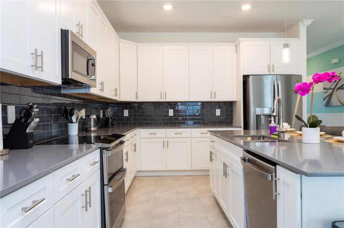 Image No.12-6 Bed House for sale