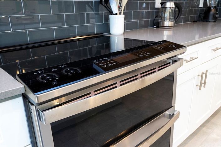 Image No.13-6 Bed House for sale