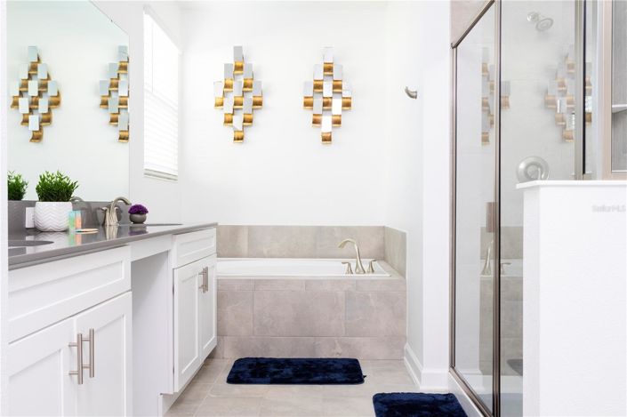 Image No.30-6 Bed House for sale