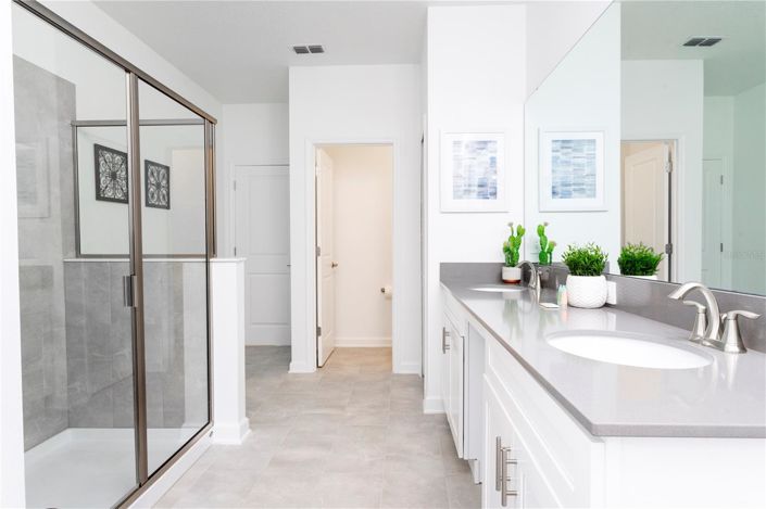 Image No.31-6 Bed House for sale