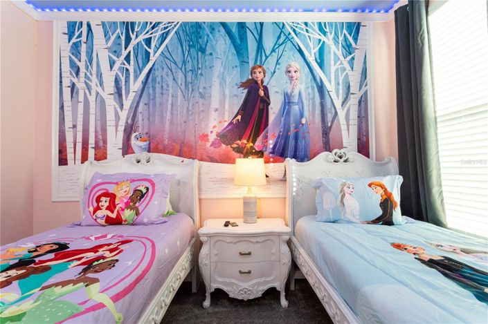 Image No.43-6 Bed House for sale