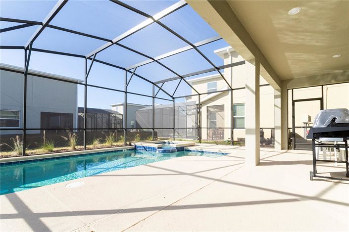 Image No.67-6 Bed House for sale