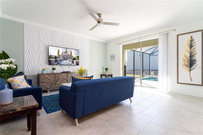 Image No.8-6 Bed House for sale