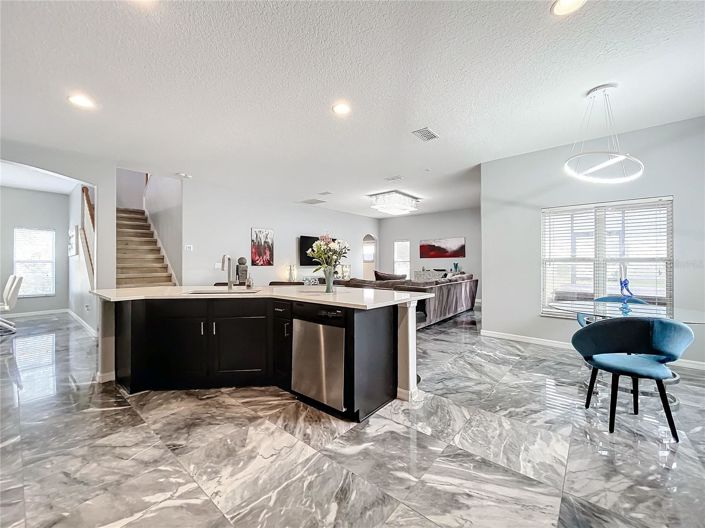 Image No.14-4 Bed House for sale